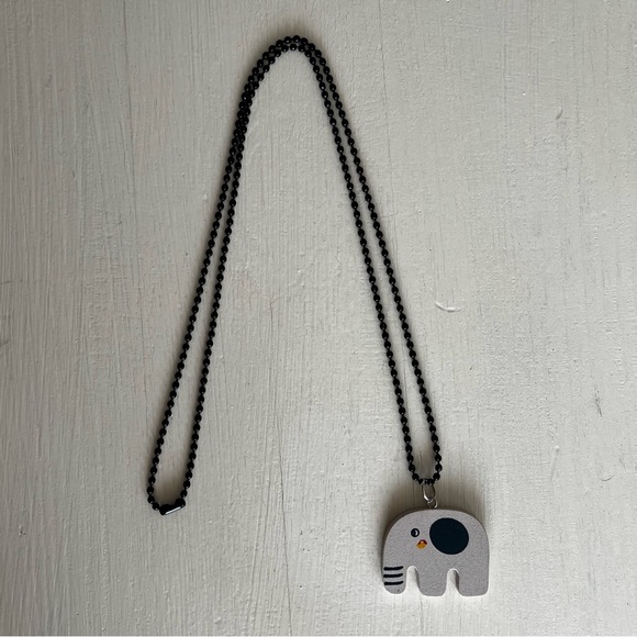 Statement necklaces - Picture 2 of 4